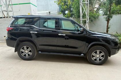 2023 Toyota Fortuner 4X2 Diesel AT