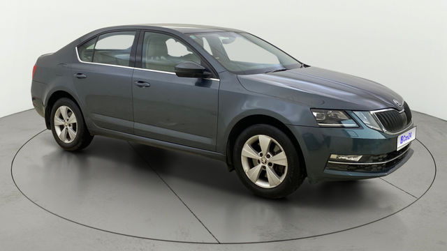 Second-hand 2017 Skoda Octavia 1.8 TSI AT Style for sale in Thane