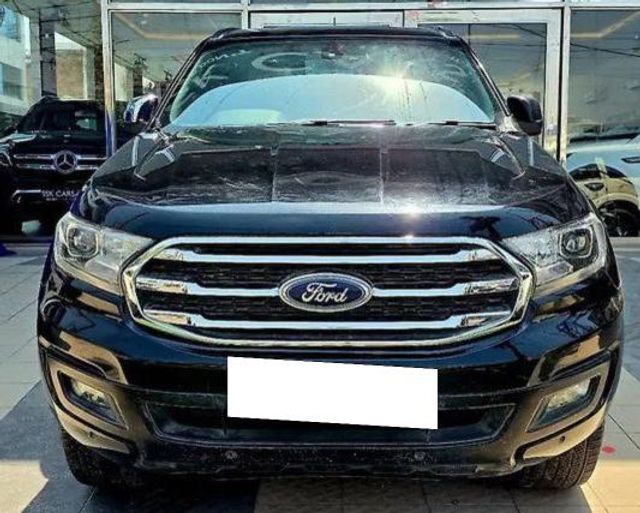 Second-hand 2021 Ford Endeavour Titanium 4X2 AT for sale in Lucknow