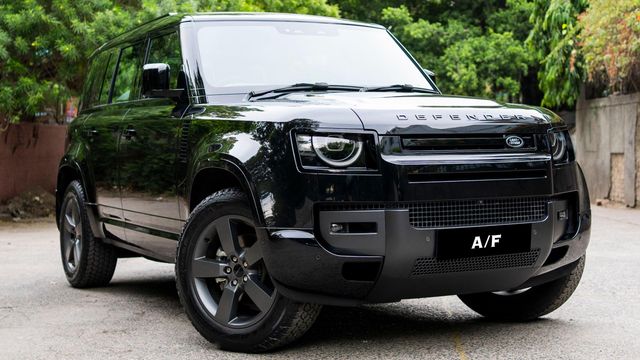 Second-hand 2026 Land Rover Defender 2.0 l Petrol 110 X-Dynamic HSE for sale in New Delhi