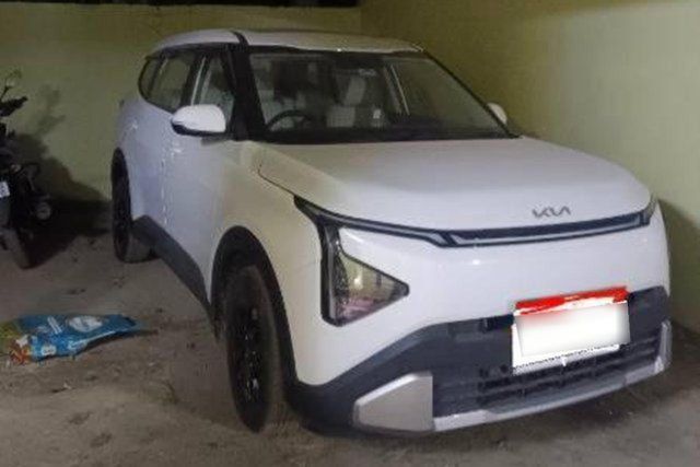 Kia Carens Clavis HTE EX Second-hand 2026 Kia Carens Clavis HTE EX for sale in Raigarh