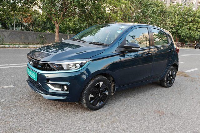 Tata Tiago EV XZ Plus Tech LUX LR Second-hand 2023 Tata Tiago EV XZ Plus Tech LUX LR for sale in Noida