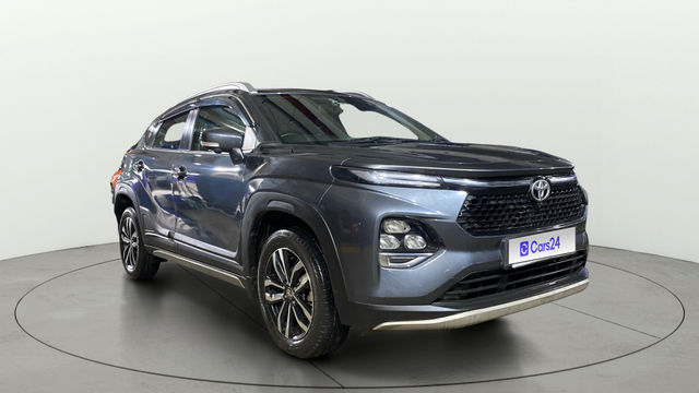 Second-hand 2024 Toyota Hyryder V AT for sale in Kolkata