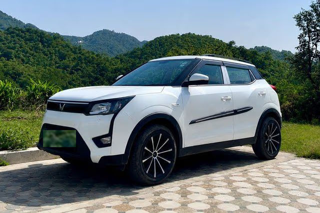 Mahindra XUV300 W4 Second-hand 2024 Mahindra XUV300 W4 for sale in Chandigarh