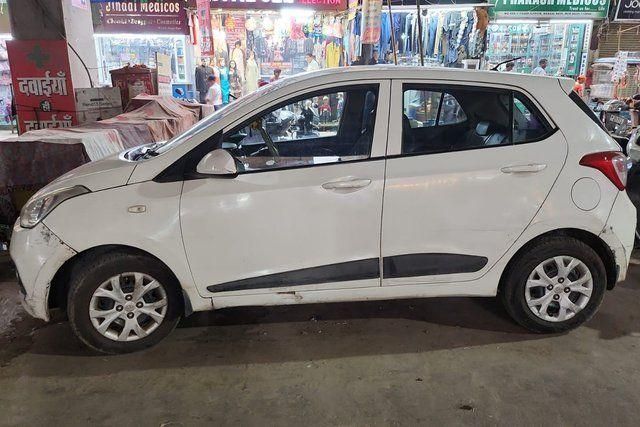 Hyundai Grand i10 Magna Second-hand 2016 Hyundai Grand i10 Magna for sale in New Delhi