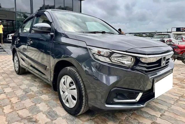 Second-hand 2022 Honda Amaze S CVT i-VTEC for sale in Ahmedabad