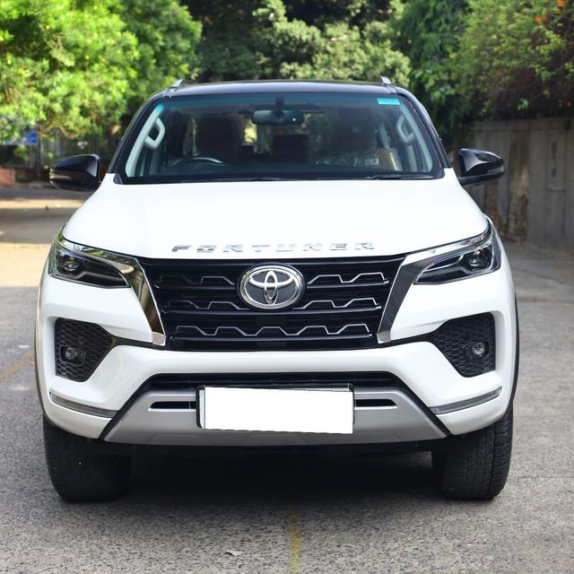 Toyota Fortuner 4X2 Diesel AT Second-hand 2024 Toyota Fortuner 4X2 Diesel AT for sale in New Delhi