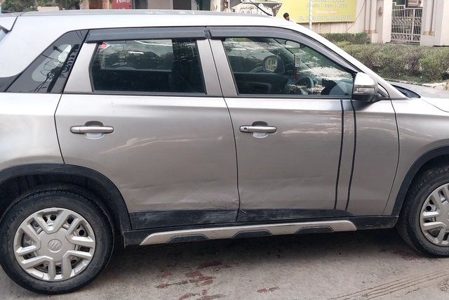 Maruti Suzuki Vitara Brezza LXI Second-hand 2021 Maruti Suzuki Vitara Brezza LXI for sale in Meerut