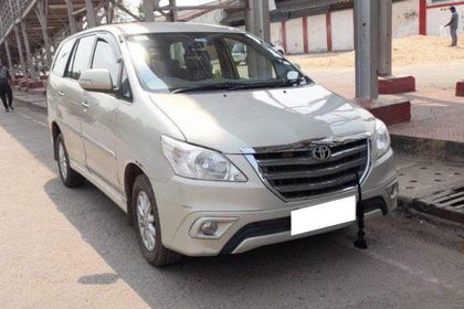 Used 2.5 EV (Diesel) MS 8 Seater BS IV