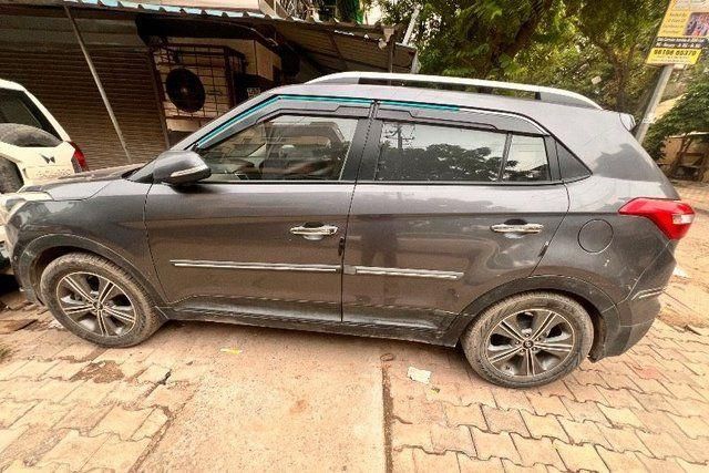 Hyundai Creta 1.6 VTVT AT SX Plus Second-hand 2017 Hyundai Creta 1.6 VTVT AT SX Plus for sale in Sahibabad