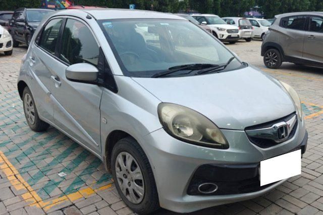 Honda Brio S MT Second-hand 2014 Honda Brio S MT for sale in Ahmedabad