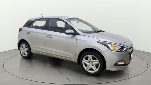 Hyundai i20 Asta 1.2 Second-hand 2017 Hyundai i20 Asta 1.2 for sale in Ahmedabad