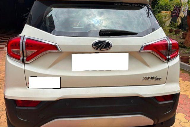 Mahindra XUV300 W8 Diesel BSIV Second-hand 2020 Mahindra XUV300 W8 Diesel BSIV for sale in Nashik