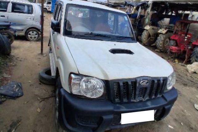 Second-hand 2013 Mahindra Scorpio EX for sale in East Champaran