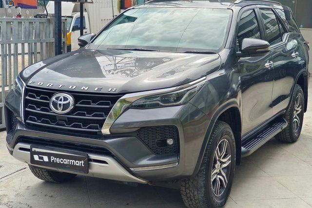 Second-hand 2021 Toyota Fortuner 2.8 2WD AT for sale in Bangalore