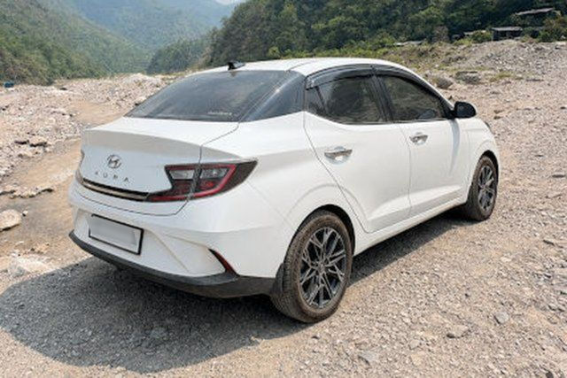 Hyundai Aura SX Second-hand 2024 Hyundai Aura SX for sale in New Delhi