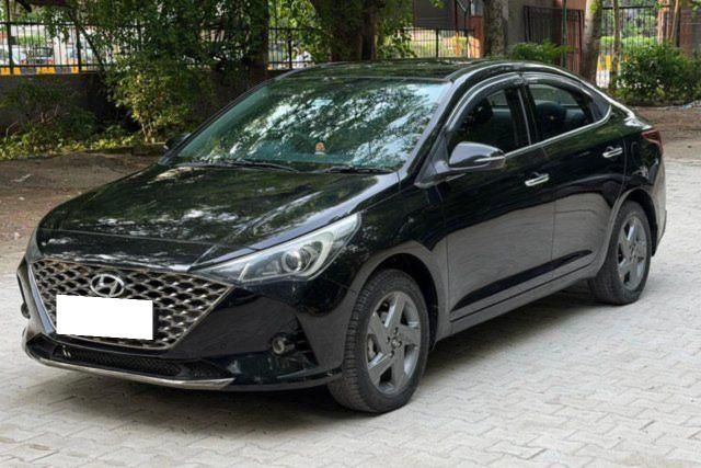 Second-hand 2021 Hyundai Verna SX IVT for sale in New Delhi