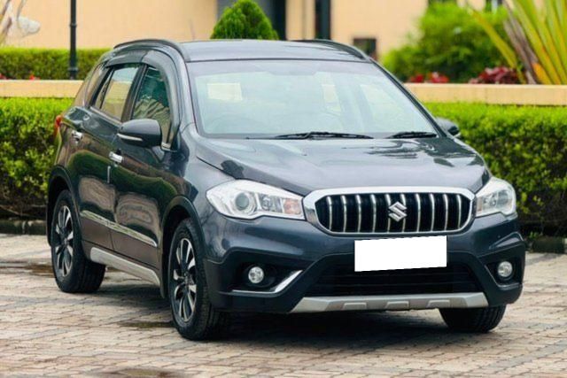 Second-hand 2022 Maruti Suzuki S Cross Zeta for sale in Surat