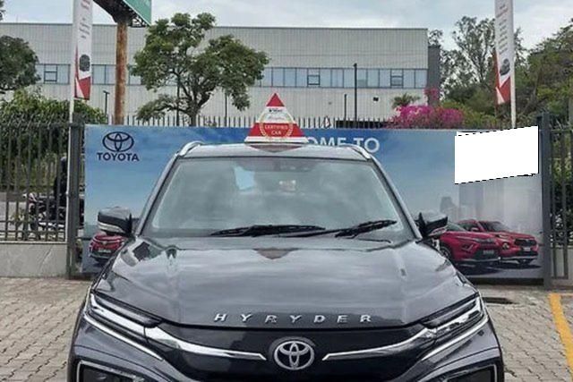 Second-hand 2024 Toyota Hyryder V HYBRID BSVI for sale in Mohali