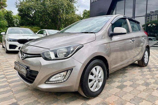 Second-hand 2013 Hyundai i20 Sportz 1.2 for sale in Ahmedabad