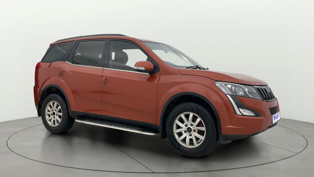 Mahindra XUV500 W10 2WD Second-hand 2015 Mahindra XUV500 W10 2WD for sale in Bangalore