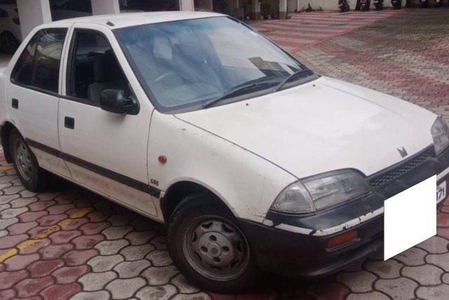 Maruti Suzuki Esteem LX - BSII Second-hand 1996 Maruti Suzuki Esteem LX - BSII for sale in Pune