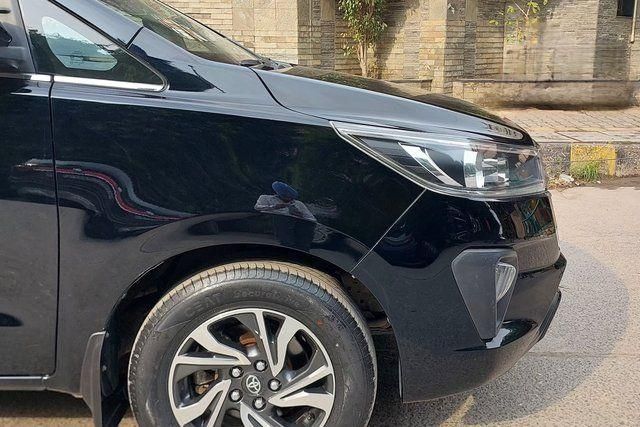 Second-hand 2022 Toyota Innova Crysta 2.7 GX 7 STR AT for sale in New Delhi