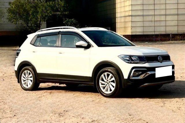 Second-hand 2022 Volkswagen Taigun 1.0 TSI Highline AT BSVI for sale in New Delhi