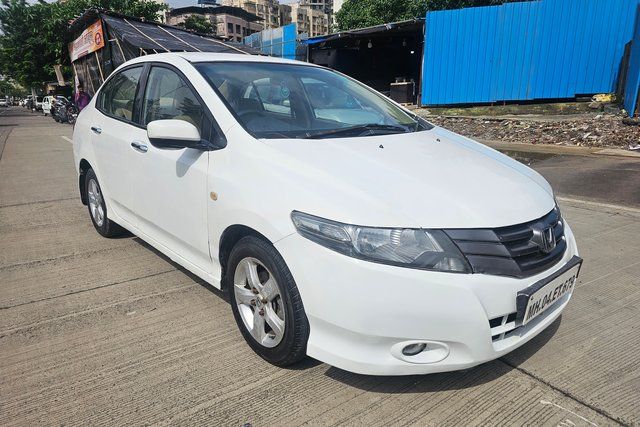 Second-hand 2011 Honda City V MT for sale in Thane