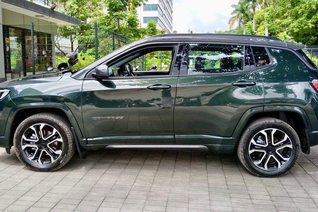 Jeep Compass 2.0 Model S Opt 4x4 AT Second-hand 2024 Jeep Compass 2.0 Model S Opt 4x4 AT for sale in Bangalore