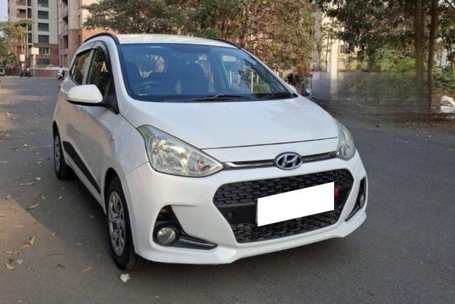 Second-hand 2017 Hyundai Grand i10 1.2 Kappa Magna AT for sale in Surat