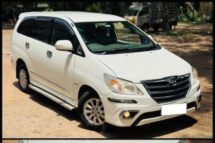 2014 Toyota Innova 2.5 G (Diesel) 7 Seater BS IV