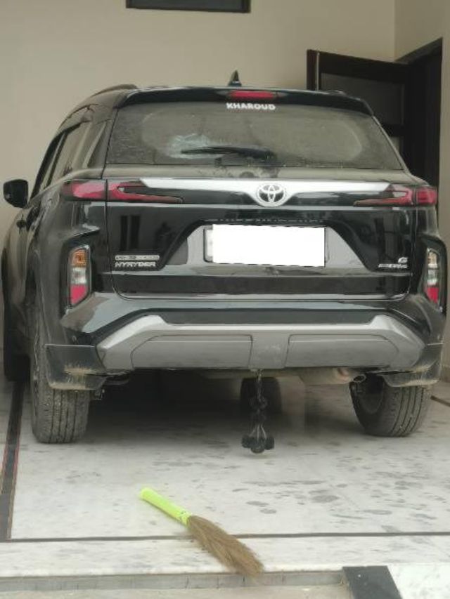 Toyota Hyryder G Second-hand 2025 Toyota Hyryder G for sale in Patiala