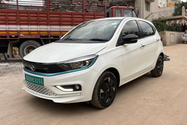 Tata Tiago EV XZ Plus Tech LUX LR Second-hand 2023 Tata Tiago EV XZ Plus Tech LUX LR for sale in Bangalore