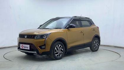 2023 महिंद्रा एक्सयूवी300 W8 Turbo