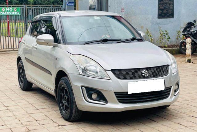 Maruti Suzuki Swift VXI Second-hand 2017 Maruti Suzuki Swift VXI for sale in Pune