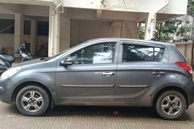 Hyundai i20 1.2 Sportz Second-hand 2012 Hyundai i20 1.2 Sportz for sale in Thane