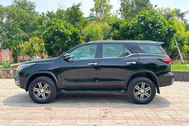 Toyota Fortuner 4X2 Diesel AT BSVI Second-hand 2021 Toyota Fortuner 4X2 Diesel AT BSVI for sale in New Delhi
