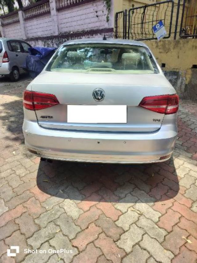 Second-hand 2015 Volkswagen Jetta 2.0L TDI Highline AT for sale in Mumbai