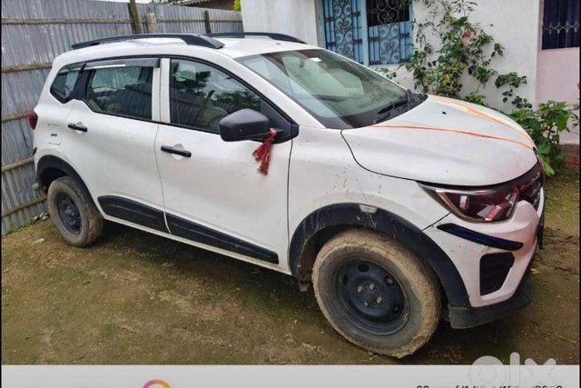 Renault Triber RXE Second-hand 2024 Renault Triber RXE for sale in Purnia