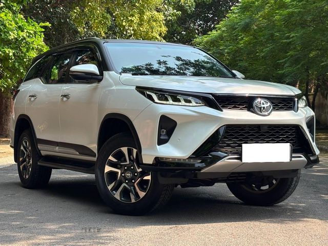Toyota Fortuner Legender 4x4 AT 2023 Second-hand 2023 Toyota Fortuner Legender 4x4 AT 2023 for sale in New Delhi