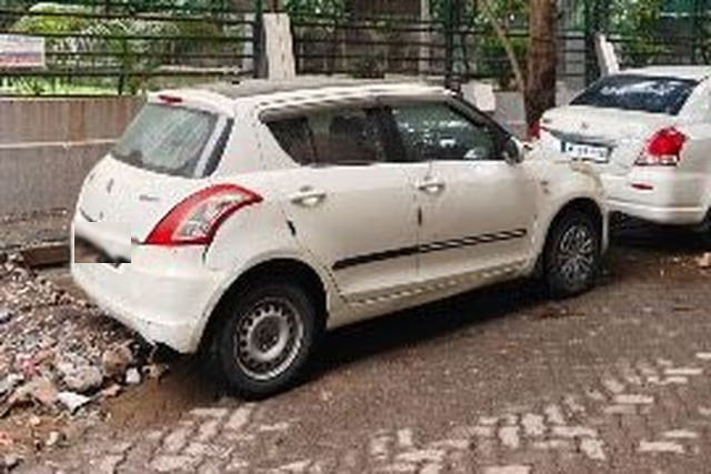 Maruti Suzuki Swift LXI Option Second-hand 2016 Maruti Suzuki Swift LXI Option for sale in Mumbai