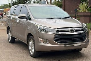 Used 2.5 G (Diesel) 7 Seater BS IV