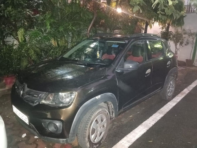 Renault KWID 1.0 RXL Second-hand 2017 Renault KWID 1.0 RXL for sale in Noida