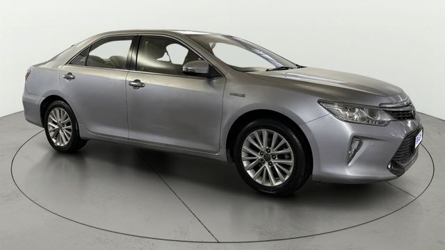 Toyota Camry Hybrid Second-hand 2016 Toyota Camry Hybrid for sale in Greater Noida