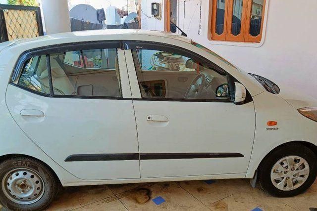 Second-hand 2011 Hyundai i10 Era for sale in Bangalore