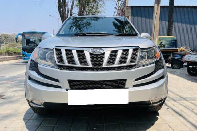 Second-hand 2013 Mahindra XUV500 W8 FWD for sale in Bangalore