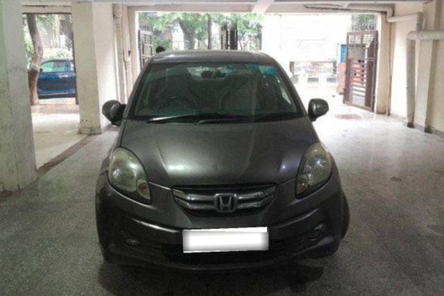 Honda Amaze VX AT i-Vtech Second-hand 2013 Honda Amaze VX AT i-Vtech for sale in Ghaziabad