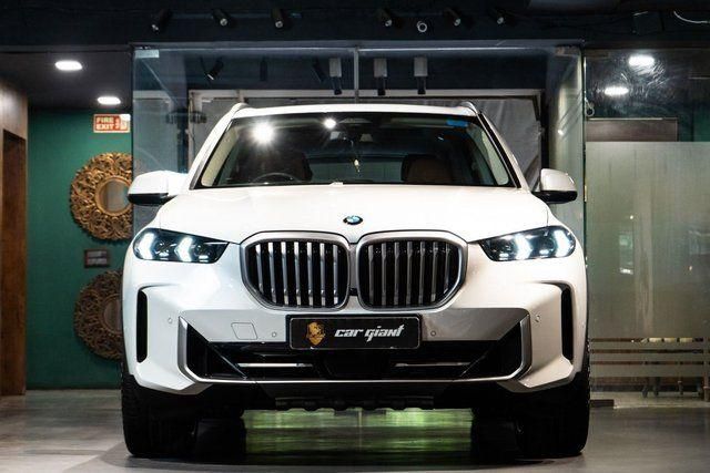 Second-hand 2025 BMW X5 xDrive40i xLine for sale in New Delhi