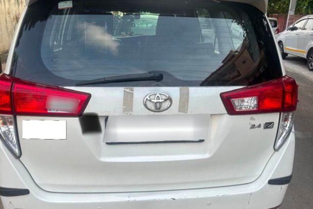 Toyota Innova Crysta 2.4 ZX MT BSIV Second-hand 2017 Toyota Innova Crysta 2.4 ZX MT BSIV for sale in Jaipur